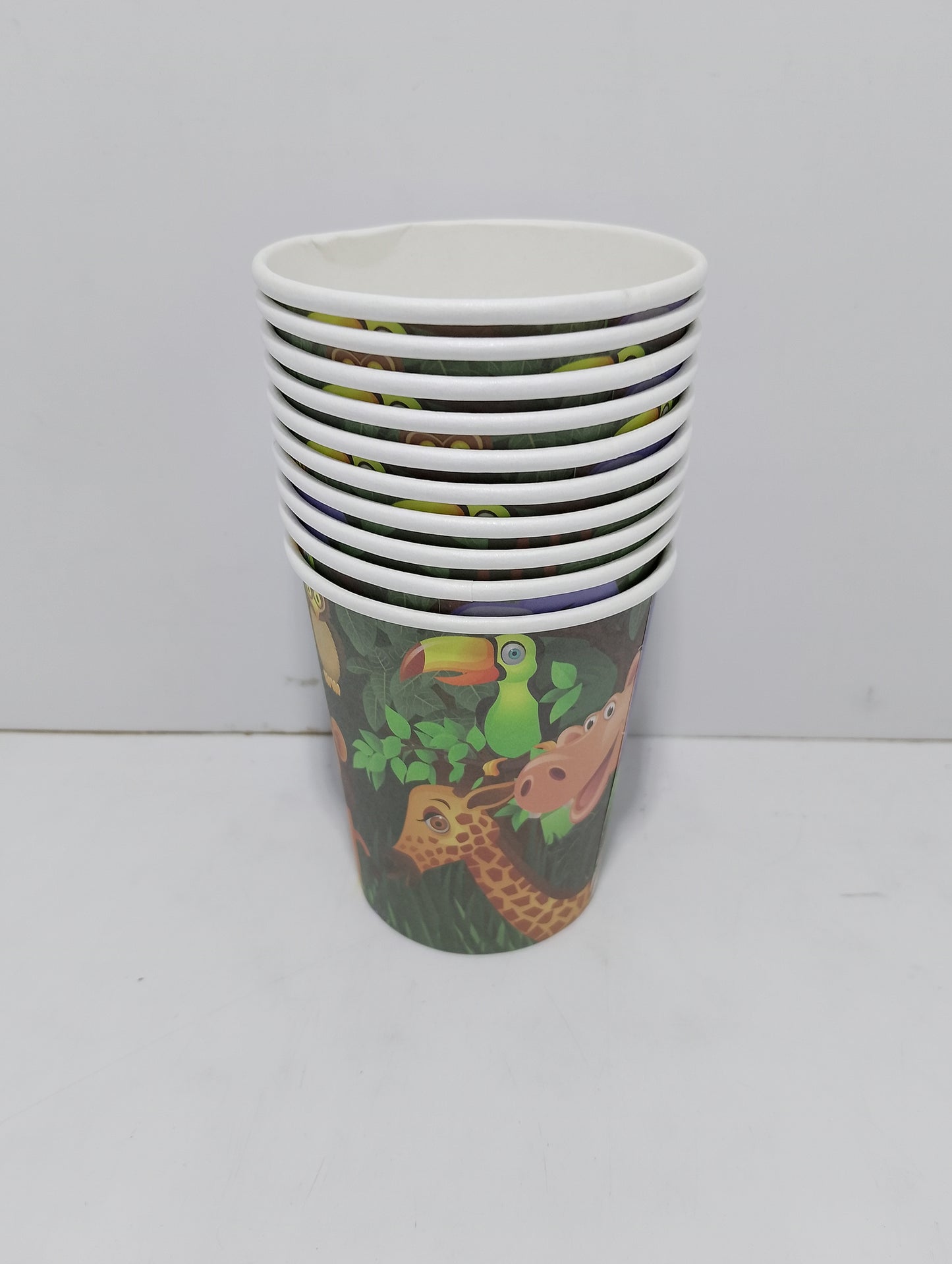 Pack of 10 Fun Disposable Party Cups for Kids' Celebrations